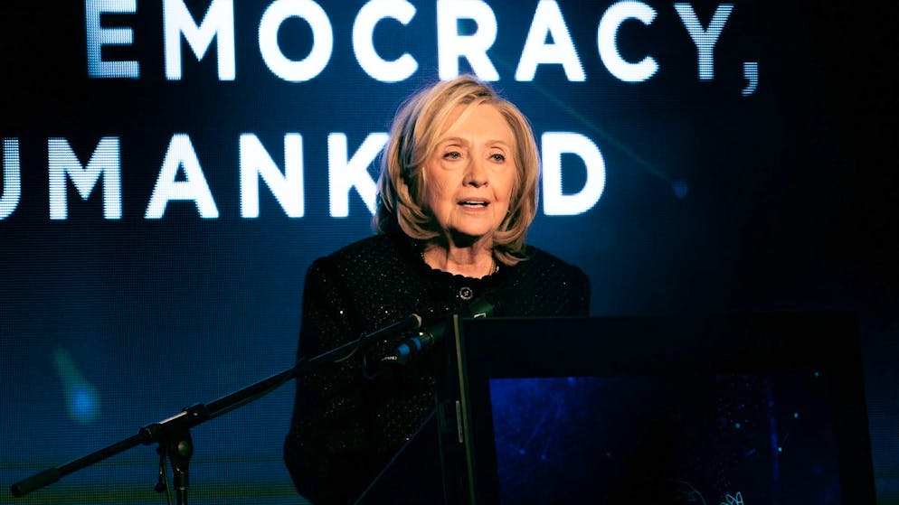 Putin as the driving force. Hillary Clinton issues a clear warning to Europe