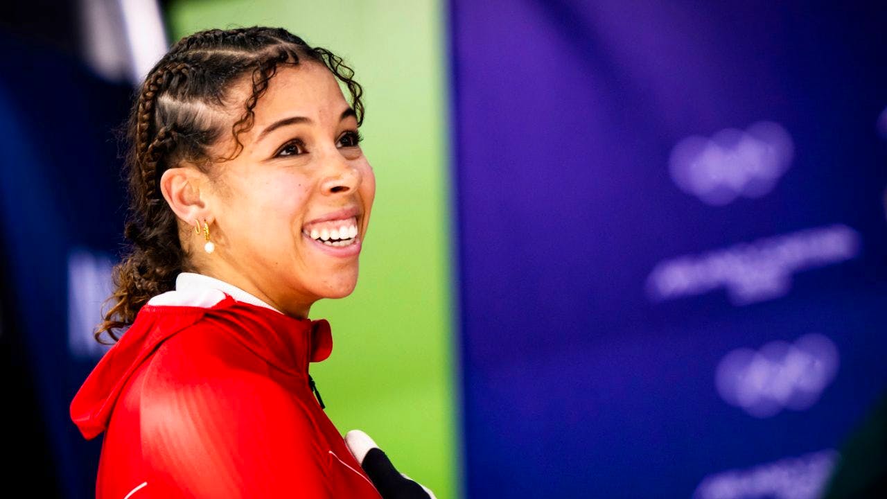 Bobsleigh. Melanie Hasler finishes fifth with best run time