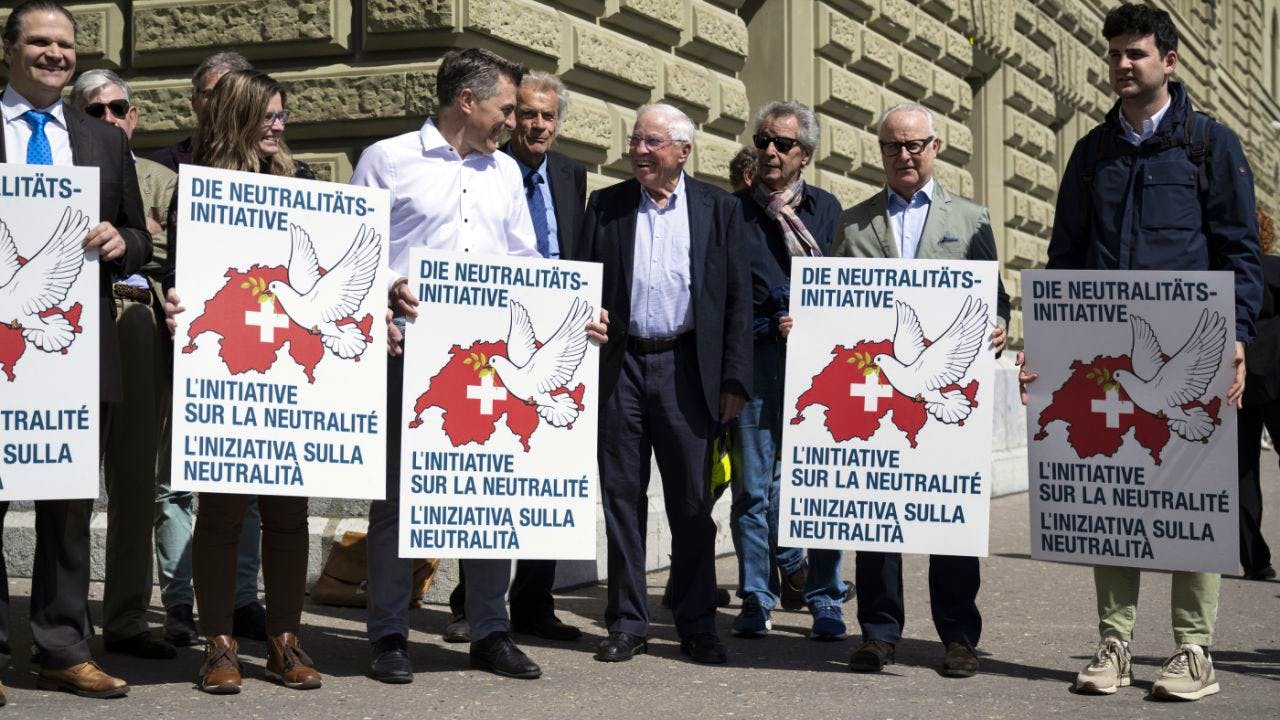 Politik. Kommission lehnt Neutralitätsinitiative ohne Gegenvorschlag ab