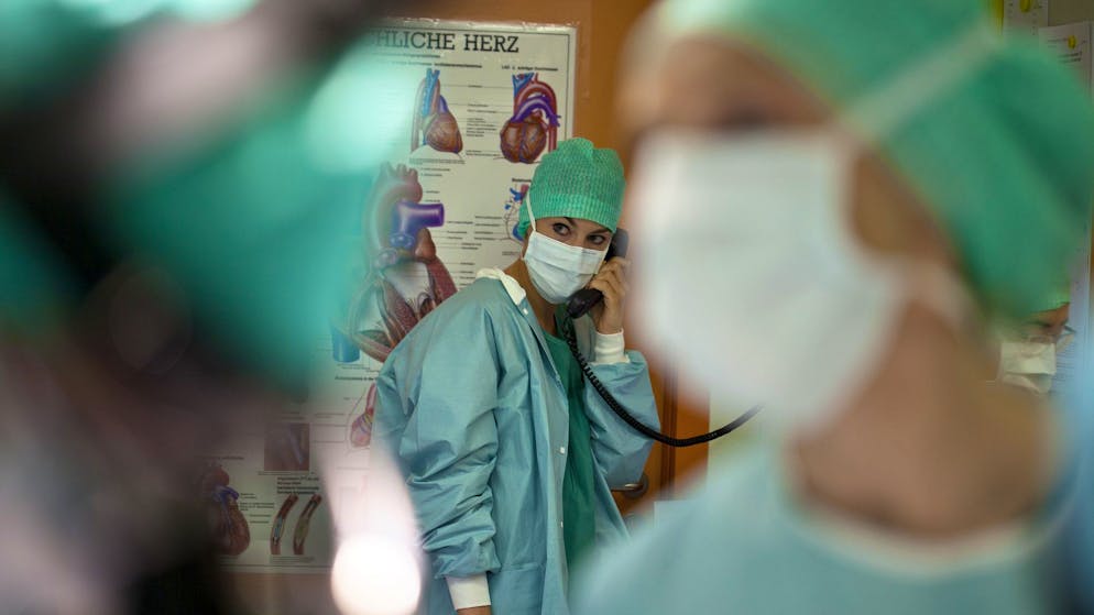 Doctors botched the transport. Boy (2) fights for his life after heart transplant drama