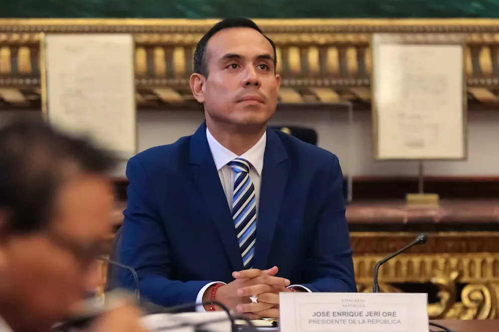 Le septième chef d'Etat en dix ans a été destitué par 75 voix pour, 24 contre et trois abstentions.
