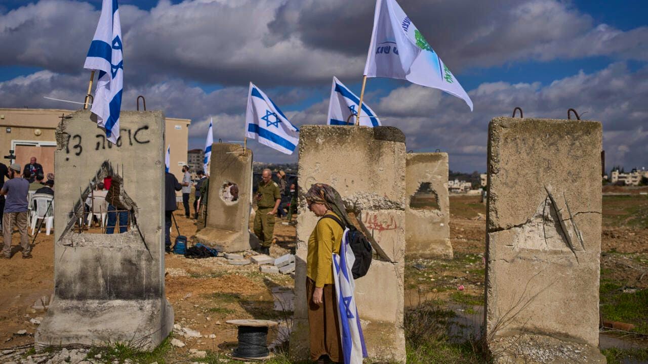 Politics. Muslim states criticize Israel's move on West Bank