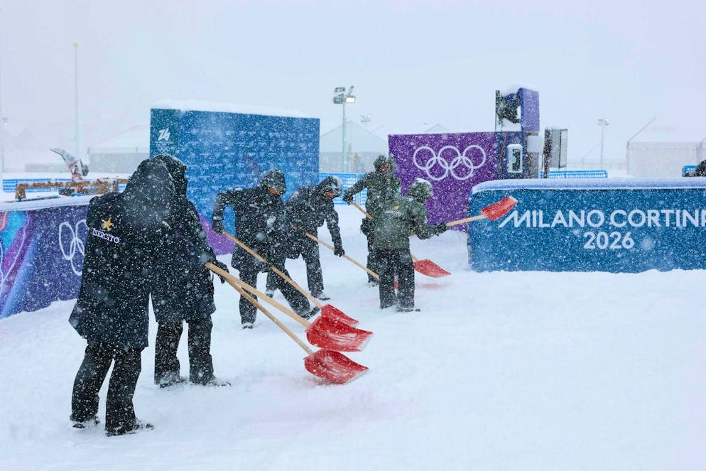 The best pictures of the 2026 Olympic Games in Milano Cortina. Not yet Olympic: the snow shovel team combination.