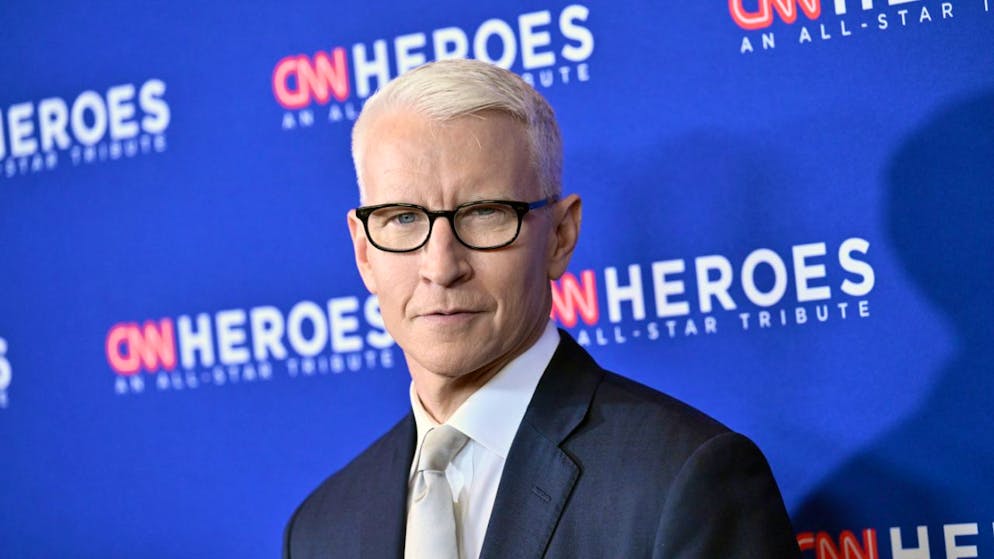 Decisione politica?. Anderson Cooper lascia lo storico programma «Sixty Minutes» della Cbs. Ecco perché