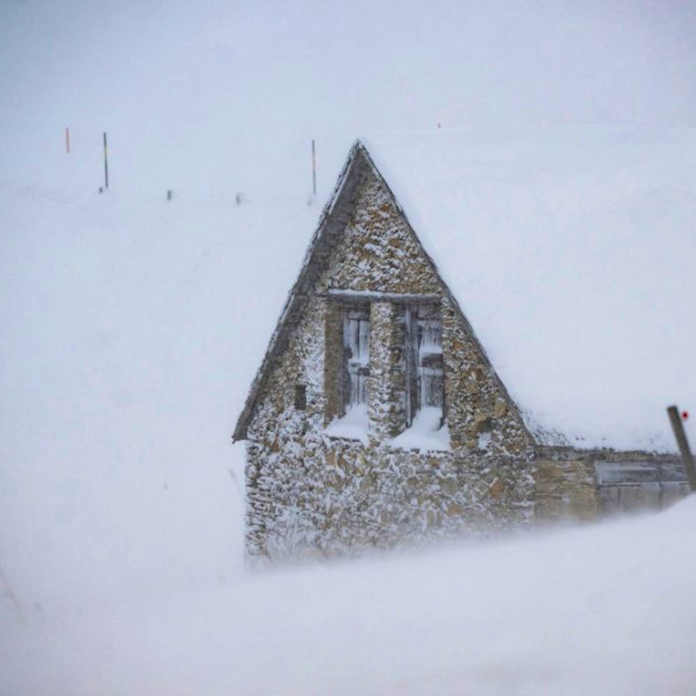 Maltempo. Oltre 1'300 persone senza elettricità nei Grigioni a causa delle nevicate