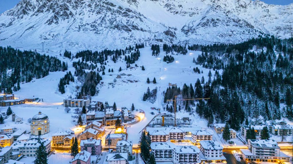 Grigioni. San Bernardino, tra rilancio e parcheggi al limite