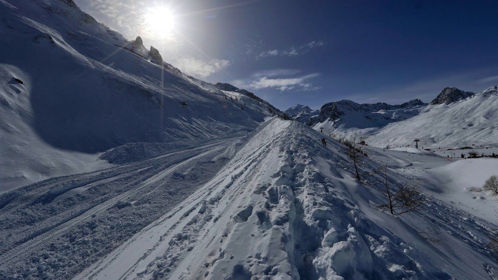 Districts were evacuated. Several dead in two avalanches in the French Alps