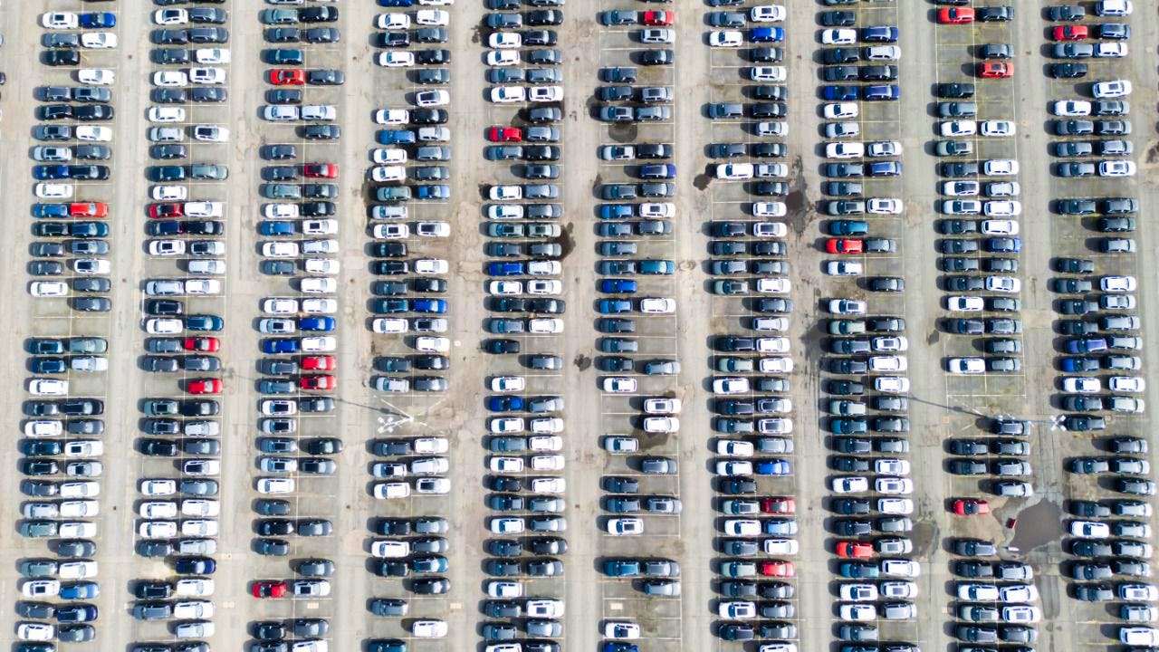 Road traffic. Industry to cut more than 120,000 jobs in Germany in 2025