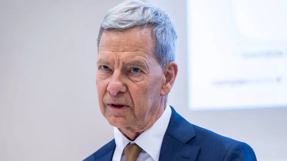 Manuel Leuthold, Verwaltungsratspräsident von Compenswiss, hat trotz positivem Anlageergebnis vor der angespannten Finanzlage der AHV und der IV gewarnt.