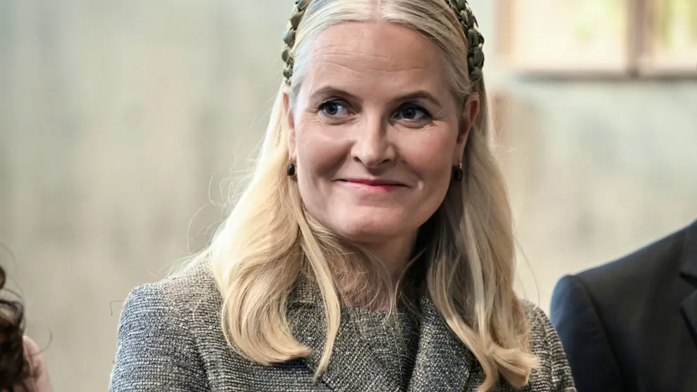 ARCHIV - Die norwegische Kronprinzessin Mette-Marit kommt zu einer Feier zum 25. Jubiläum der nordischen Botschaft. Foto: Jens Kalaene/dpa