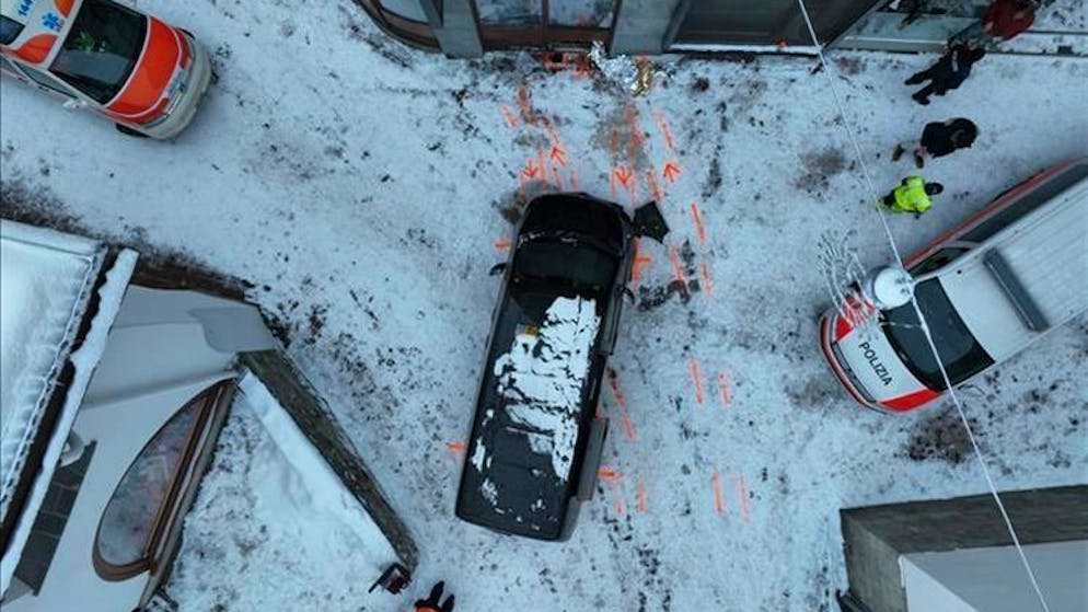 Grigioni. Due ragazzi investiti  e schiacciati contro un edificio a Sankt Moritz