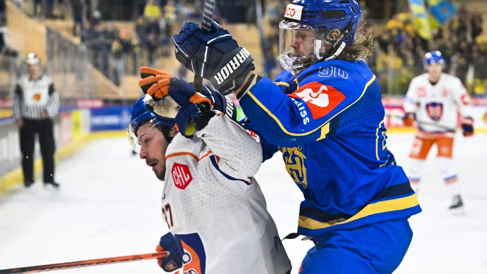 National League. A Finnish striker for Ajoie