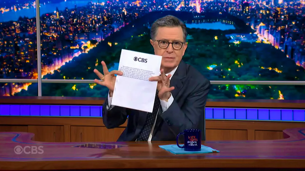 Il comunicato della CBS. «È poca carta per tirare fuori così tanti str***i dai guai», ironizza Colbert.