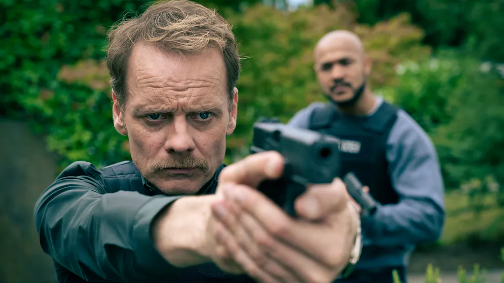 So komplex war Stefanie Reinspergers Abschied vom Dortmunder «Tatort». Was verbindet Polizist Otto Pösken (Malick Bauer, rechts) und LKA-Mann Daniel Kossik (Stefan Konarske)?