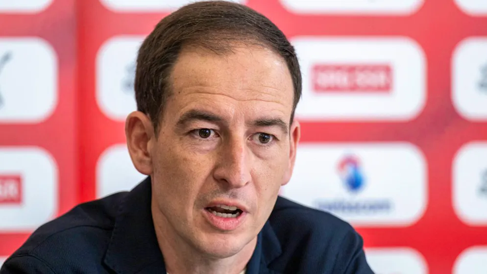 Rafel Navarro nominiert sein erstes Kader im neuen Jahr