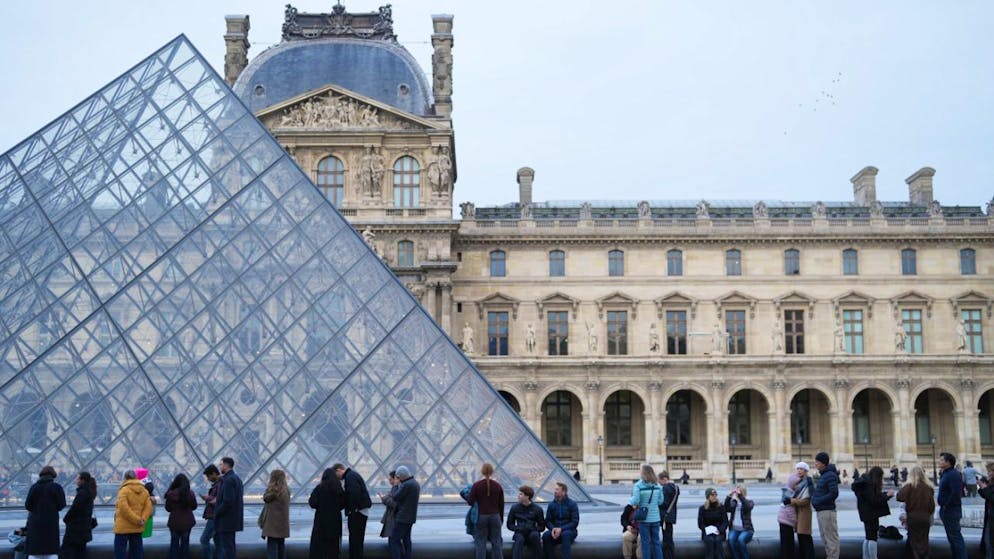 France. L'Etat «doit reprendre la main» sur le musée du Louvre