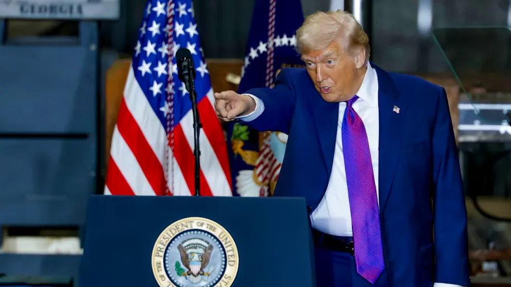 US-Präsident Donald Trump will endlich eine Entscheidung dazu, ob er die Importabgaben verhängen darf oder nicht - und sieht sich weiter im Recht. (Archivbild)