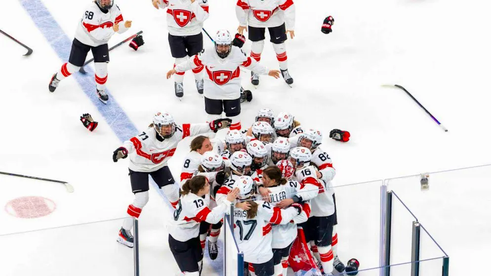 Alina Müller writes the next Olympic fairytale - Gallery. A short time later, the scorer of the winning goal disappears under the Swiss jubilation