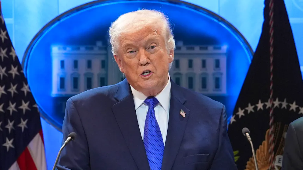 Attack on Iran. Hardliners attack Iran's president after apology +++ Further attacks in Gulf region