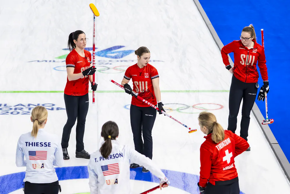 Carole Howald, Selina Witschonke, Silvana Tirinzoni e Alina Paetz in azione.