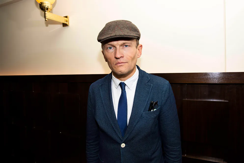 Entertainment Bilder des Tages Paris, France, November 4th, 2019 - Presentation of the Renaudot literary prize at the Drouant restaurant - French writer Sylvain Tesson for his book La panthere des neiges . PUBLICATIONxNOTxINxFRA Copyright: xAlexisxSciardx