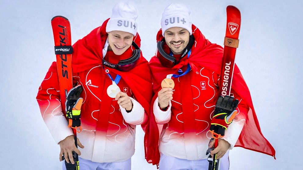 All Swiss Olympic medals. The Swiss ski stars are unstoppable: Marco Odermatt takes silver in the giant slalom and is once again on the podium with Loïc Meillard, who takes bronze.