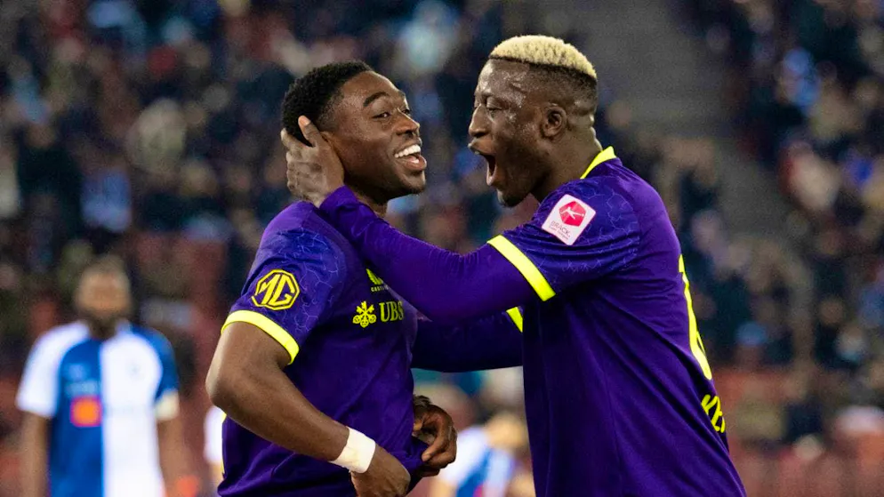 The two FCZ goalscorers were Damienus Reverson (left) and Philippe Keny
