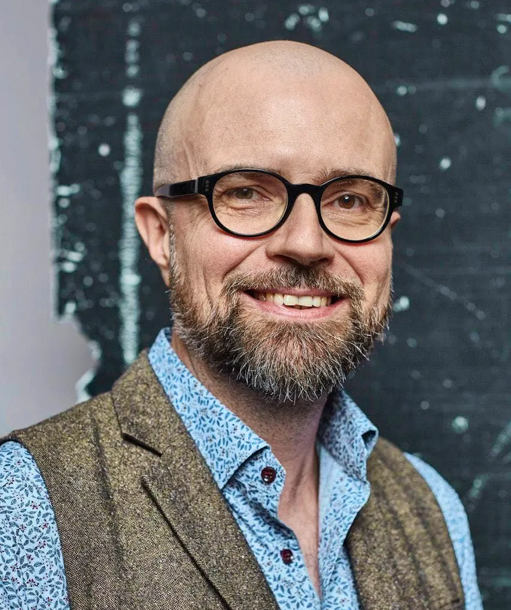 "Timing is extremely important in humor. Sometimes a punchline doesn't work just because a word is mispronounced": André Küttel.