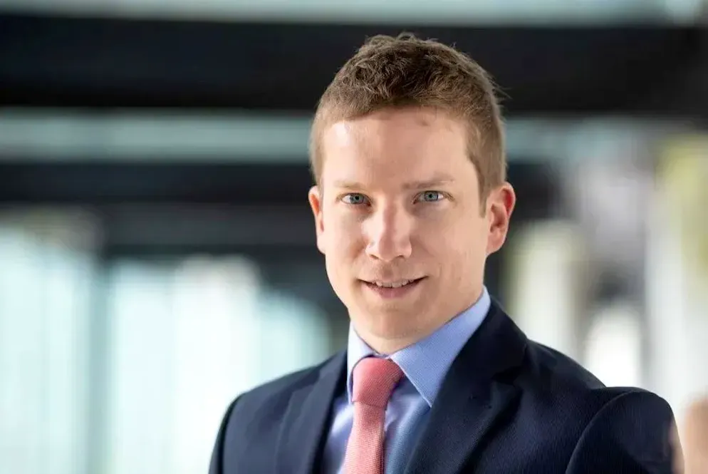 Dr. Stefan Legge ist Head of Tax & Trade Policy und Vizedirektor an der ILE-HSG.