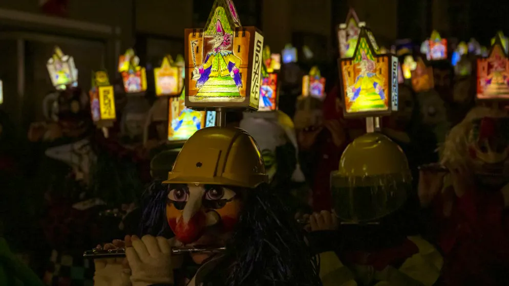 En avant les cliques !. Début du carnaval de Bâle avec le traditionnel «Morgenstreich»