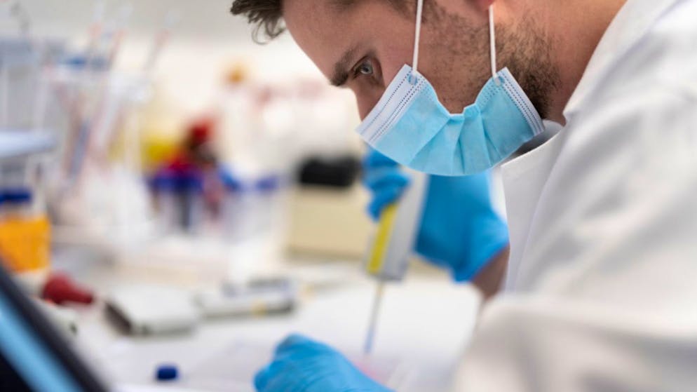 En termes de volume, c'est le domaine de la santé qui prend la première place des financements de jeunes pousses suisses. (archive)