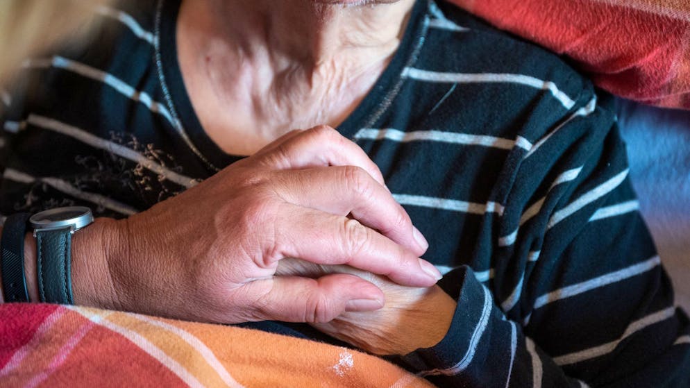 Zürcher Oberland. Dignitas-Arzt (87) erwürgt seine Partnerin – und wird dennoch nicht verurteilt