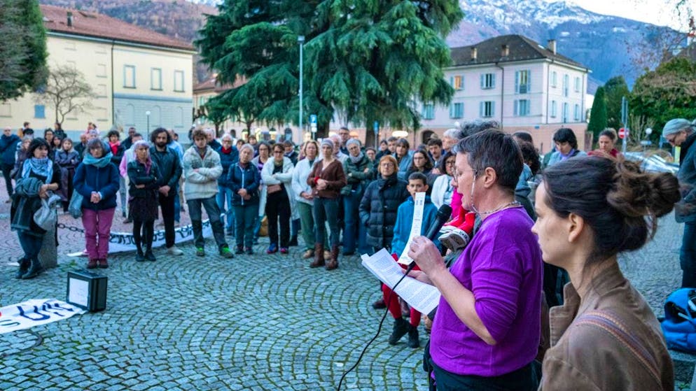 Rally in Bellinzona after two suspected femicides - Gallery. 129 femicides since the beginning of 2020 - the speakers named the place of residence, age and day of death of each woman.