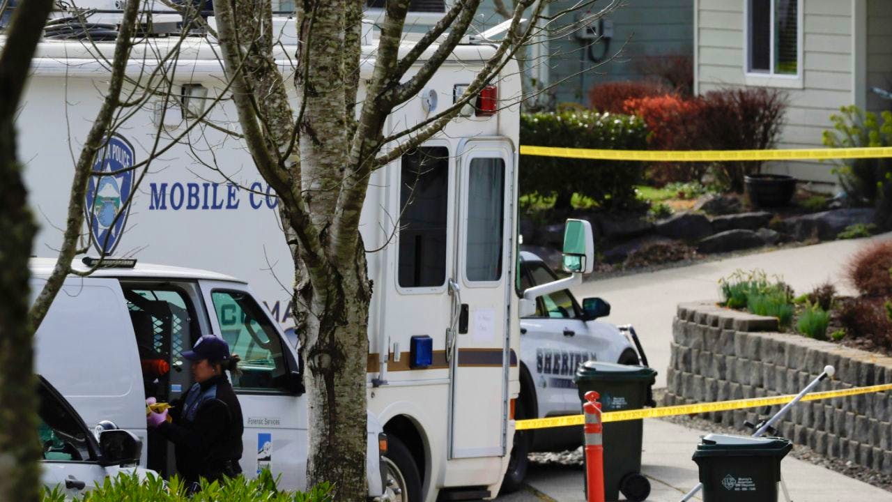 Latest news. USA: Four dead in knife attack - suspected perpetrator also dead