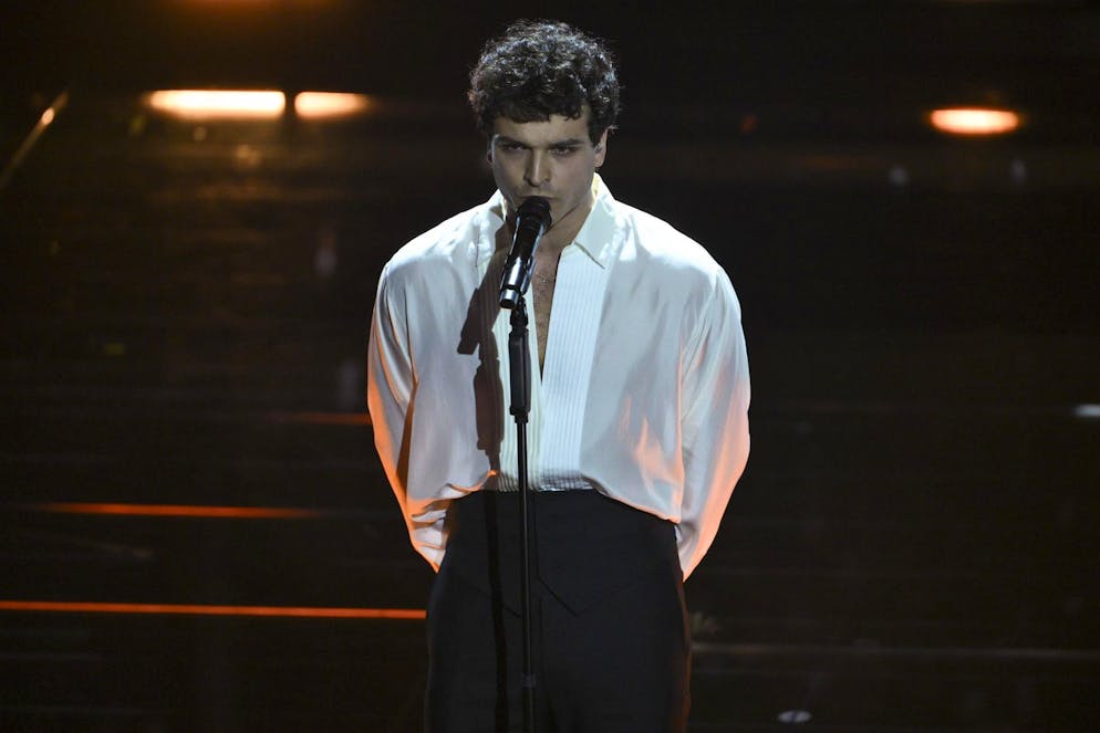 Le esibizioni meno convincenti della prima serata di Sanremo 2026. Leo Gassmann non ha convinto.