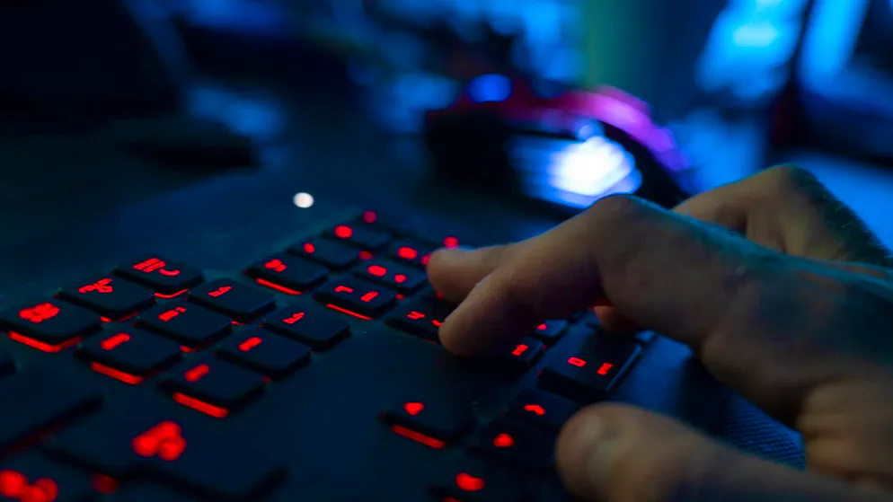 A Bâle, un homme de 87 ans a été victime d'escrocs en ligne.
