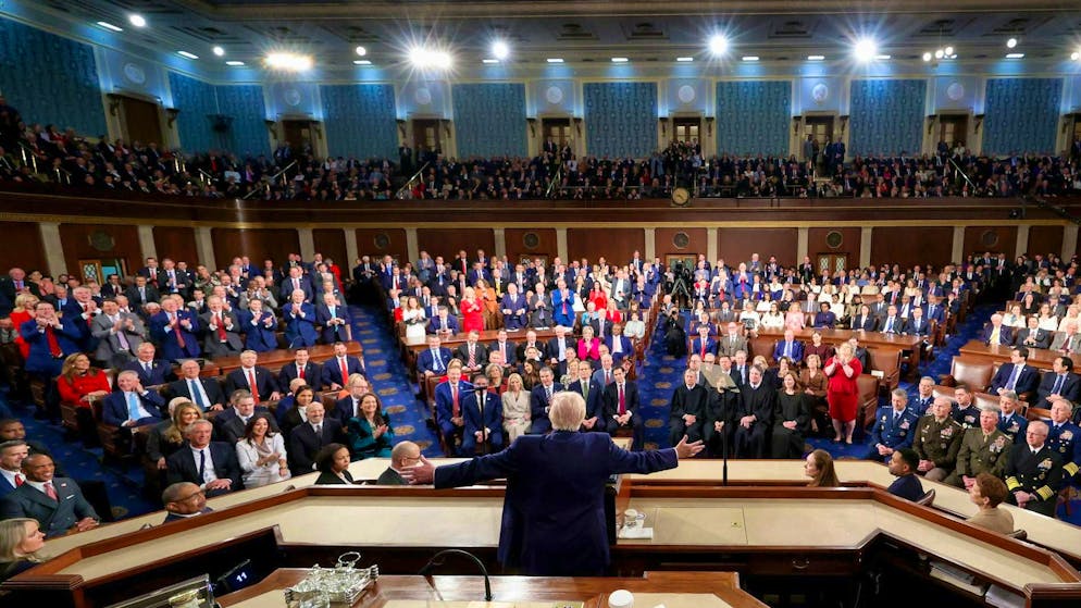 At the beginning of his speech, Trump praised himself: When he began his second term, wars and chaos had reigned in the world. Now, a year later, things have turned around, he claimed on Tuesday evening local time) in his State of the Union address to Congress....