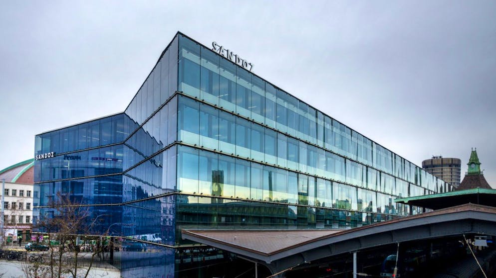 La direction brosse pour l'exercice en cours un plan de vol comprenant une croissance des recettes de l'ordre de 5 à 9% et une extension de la marge brute de base d'une centaine de points de base.