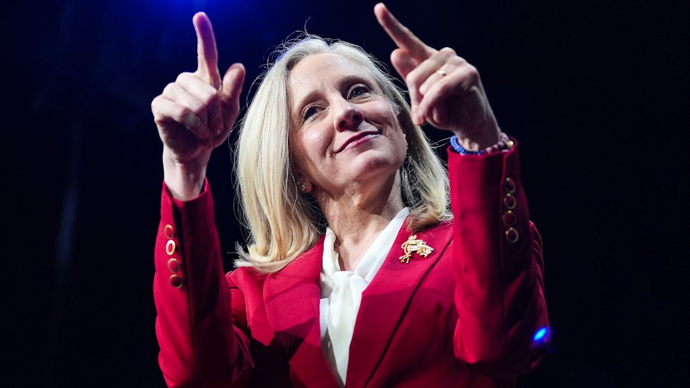 Abigail Spanberger a été choisie pour donner la réplique à Donald Trump lors de son discours de politique générale.