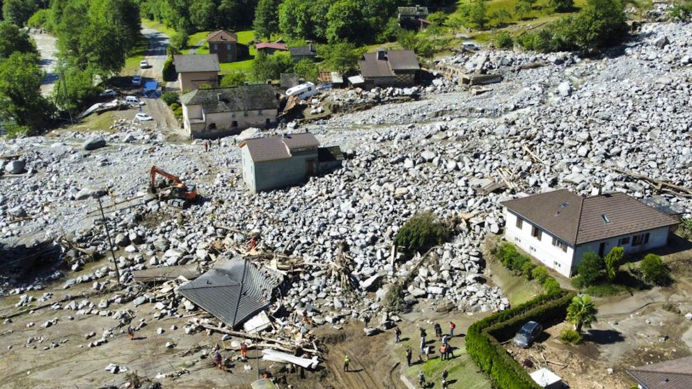 Ein heftiges Unwetter traf im Juni 2024 den Weiler Sorte in der Gemeinde Lostallo GR. (Archivbild)