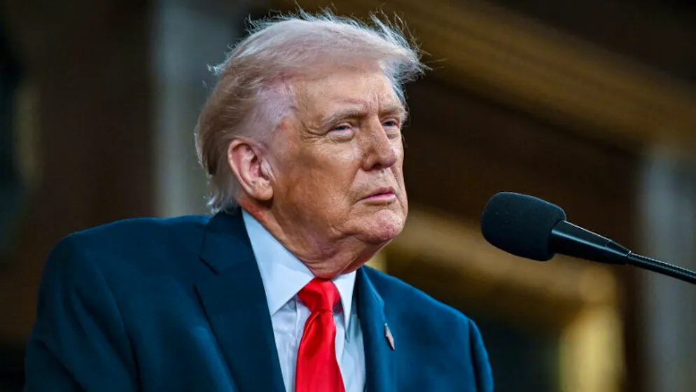 «Si un document a été mal classé...». Epstein: des fichiers sur Trump seront réexaminés par la Justice