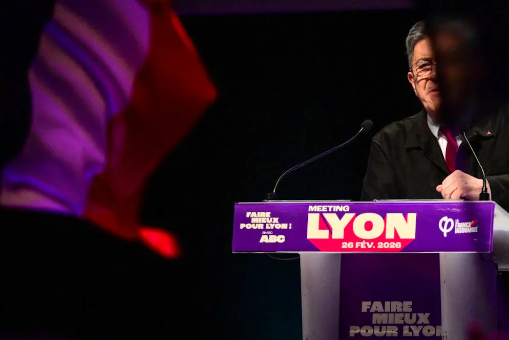 Le meeting a été rythmé par des chants «Siamo tutti antifascisti» lancés par les militants.