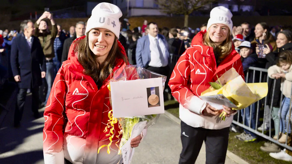 JO 2026: Mathilde Gremaud et Marianne Fatton célébrées à La Roche ...