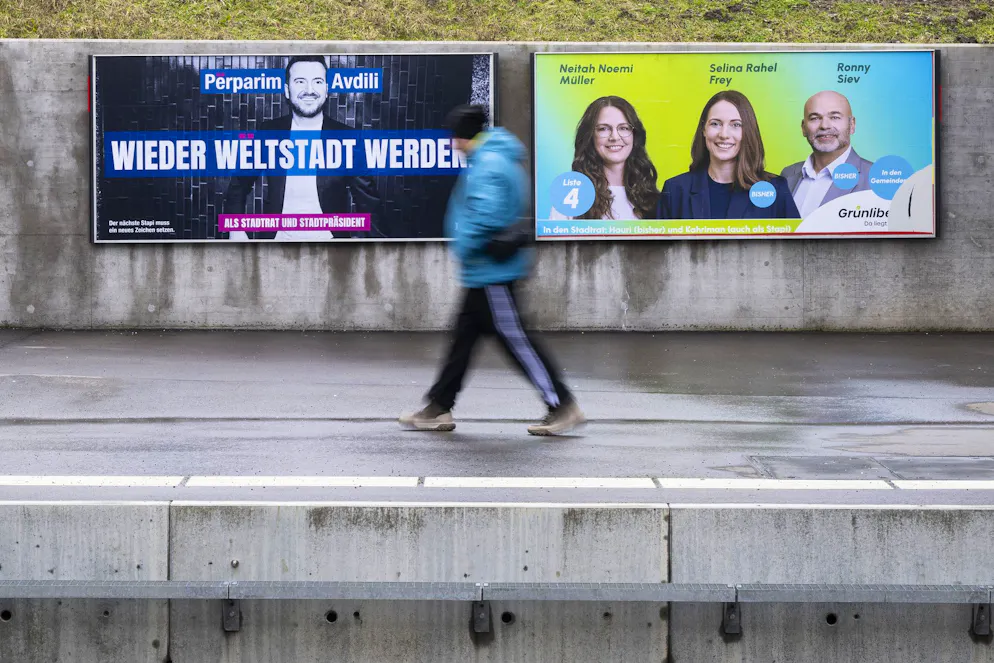 Wer sich politisch exponiert, wird zum Angriffsziel: Parteien von links bis rechts klagen über verbale und physische Angriffe sowie Vandalismus im Stadtzürcher Wahlkampf.