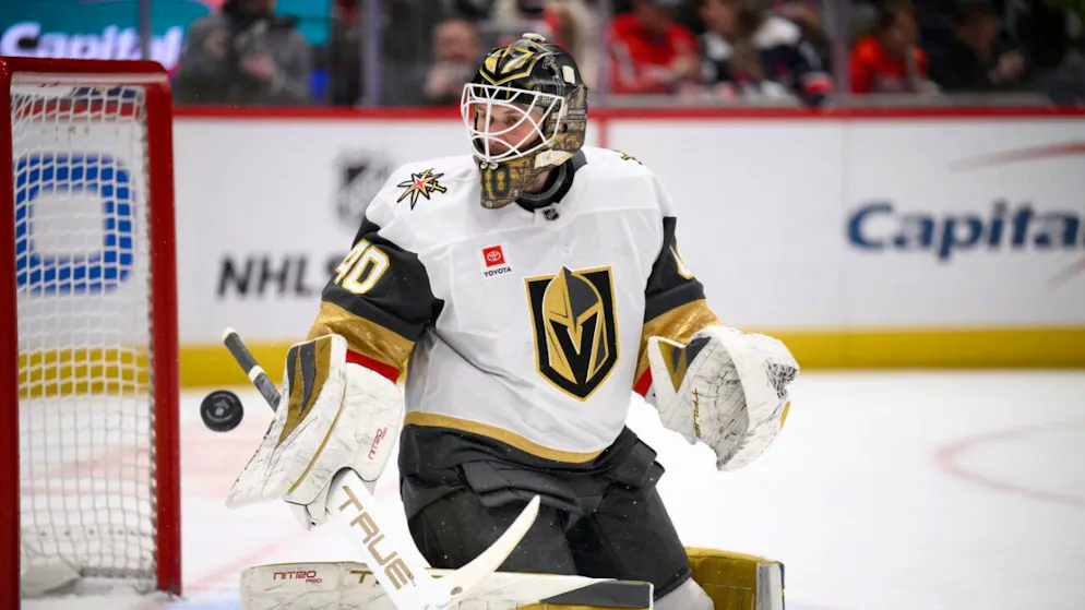 Nach drei Gegentoren im Mitteldrittel: Vegas-Goalie Akira Schmid muss in Washington als Verlierer vom Eis