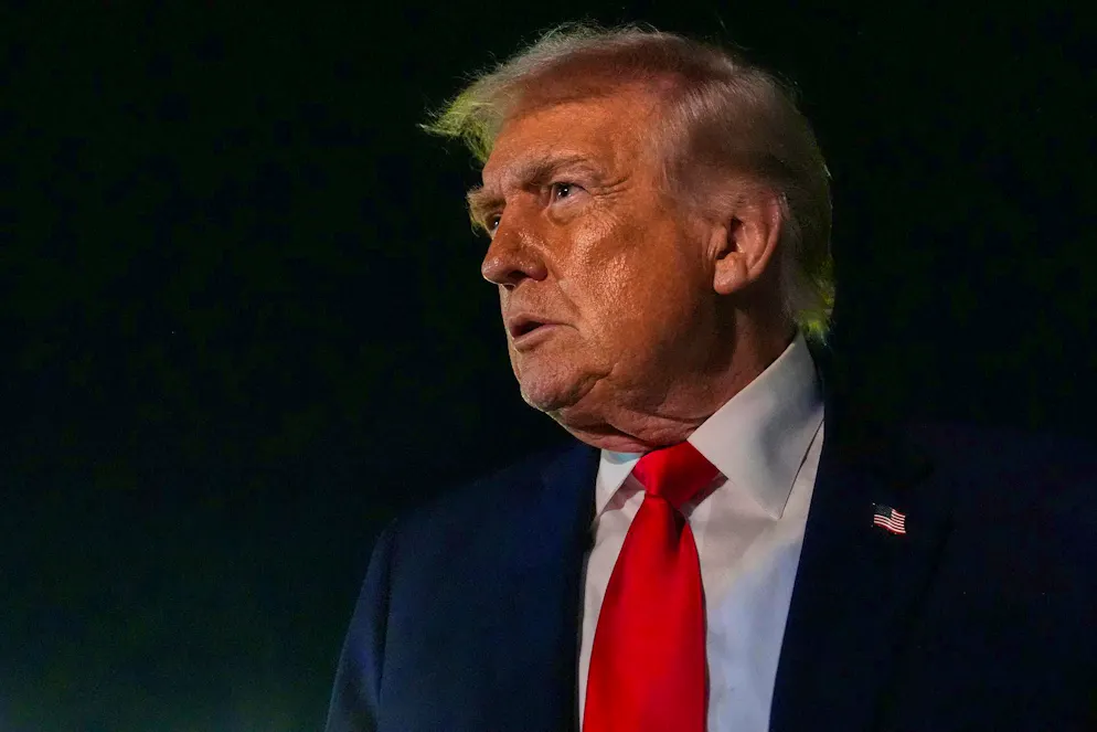 What happens after the start of a new Iran war? - Gallery. US President Donald Trump calls on the people of Iran to overthrow their leadership.