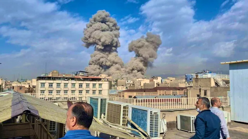 Israel and the USA attacked Iran on Saturday. The picture shows smoke after an explosion in Tehran.