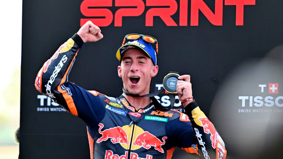 MotoGP. Späte Strafe gegen Marc Marquez macht Acosta zum Sprintsieger