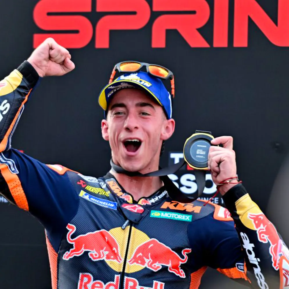 MotoGP. Späte Strafe gegen Marc Marquez macht Acosta zum Sprintsieger