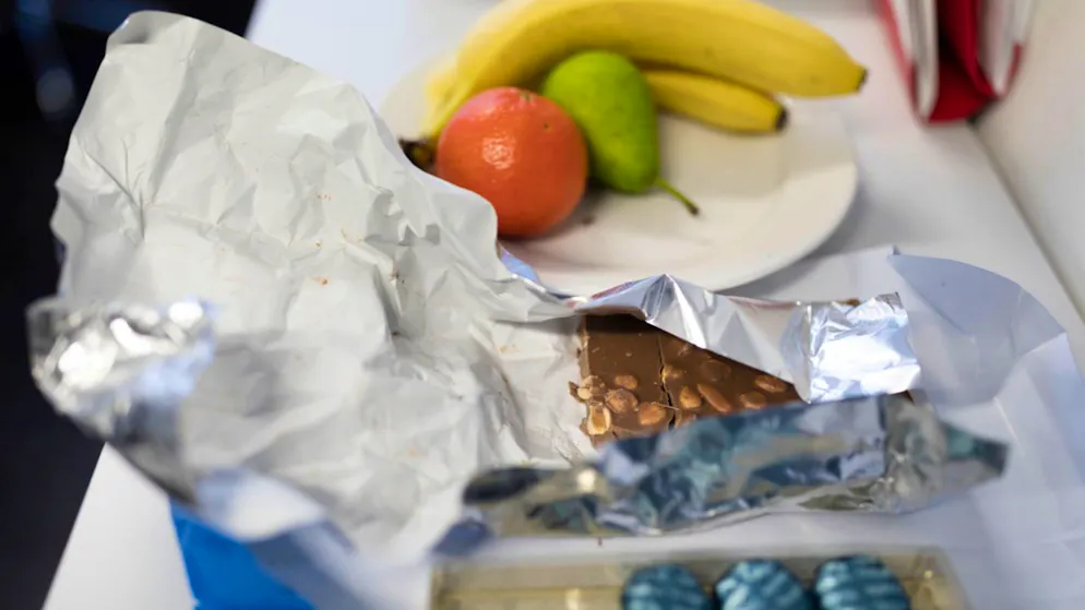 Lo studio. Il cervello non resiste a spuntini anche se lo stomaco è pieno